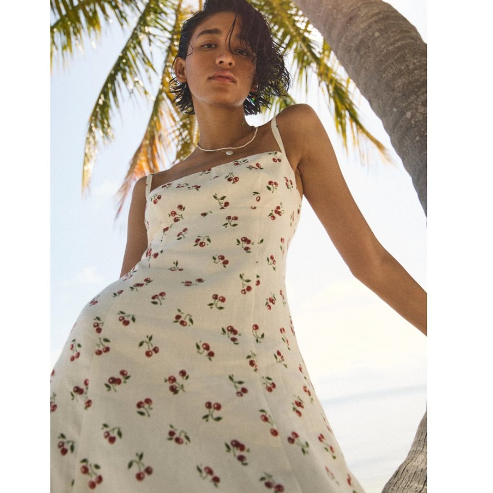 Rai Linen Dress in Cherry Pit